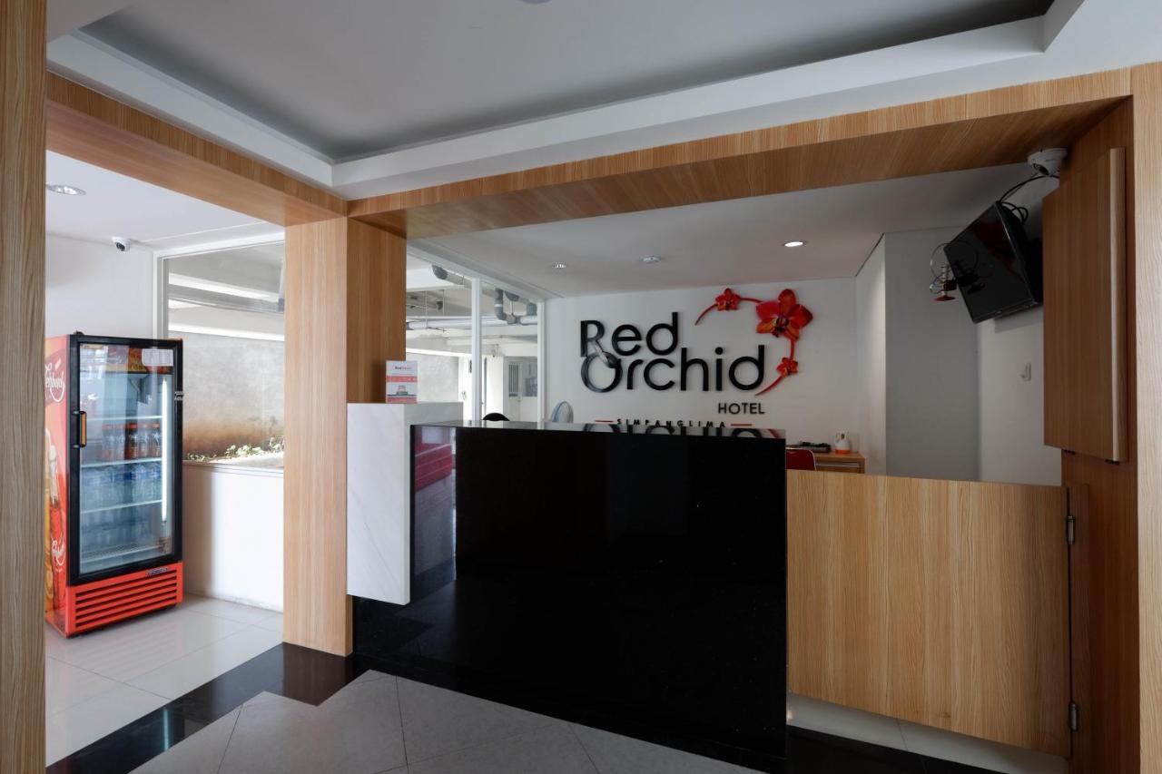 Reddoorz Plus Near Ciputra Mall Simpang Lima Semarang Esterno foto